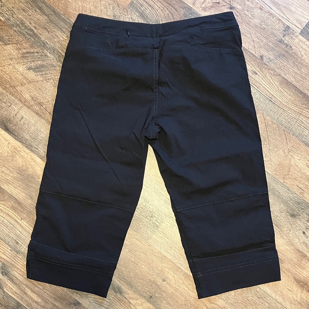 Athleta Black Cropped Cargo Capri Pants - Picture 2 of 8